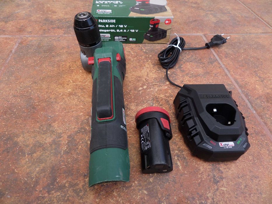 Masina gaurit  insurubat  unghi reglabil  incarcator si acumulator nou