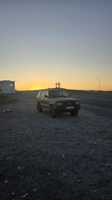 Opel monterey 1996 (3.2бенз)