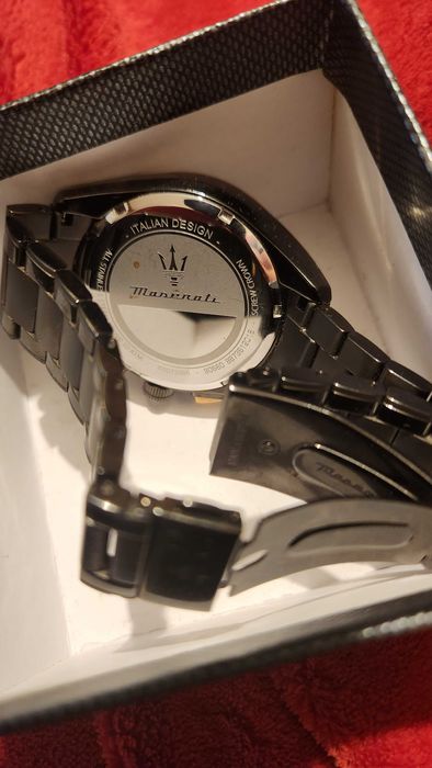 Vand ceas Maserati folosit de 2 ori
