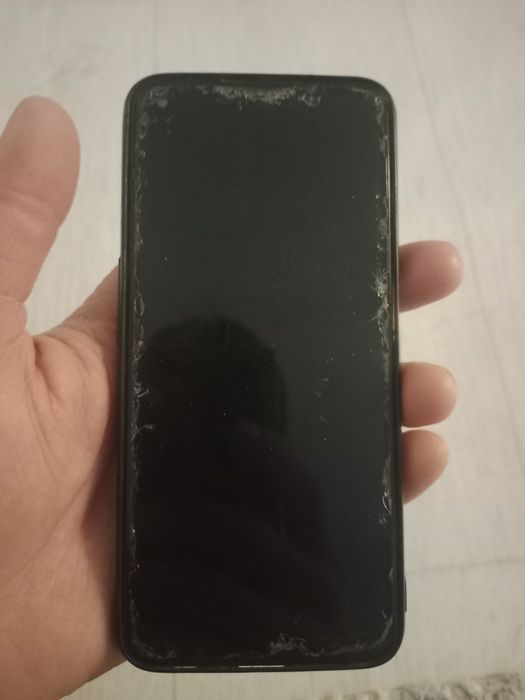 Срочно продам телефон Oppo a 52