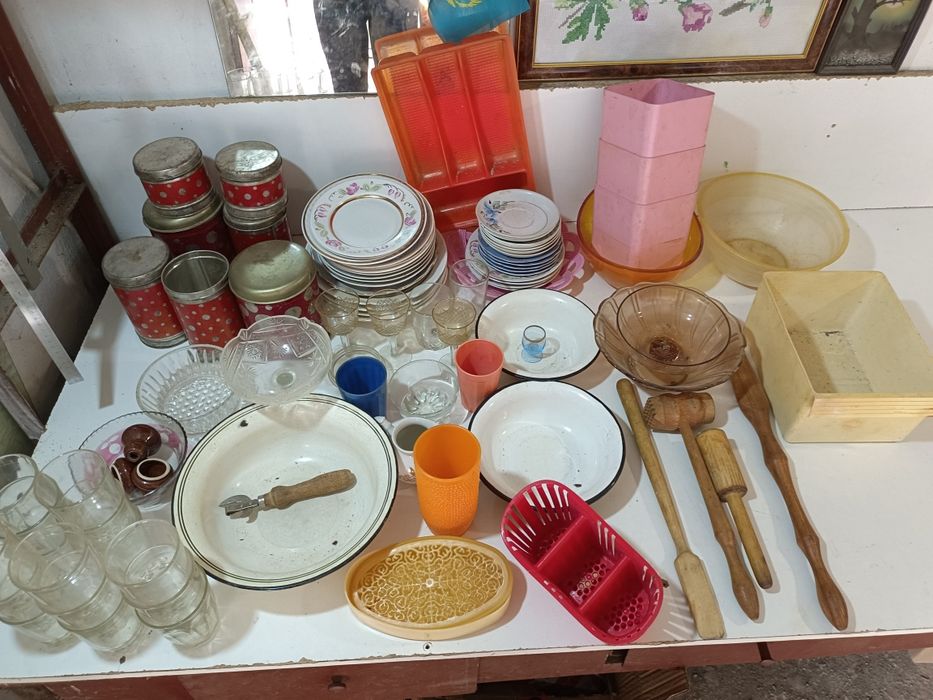 Продам посуды для кухни.