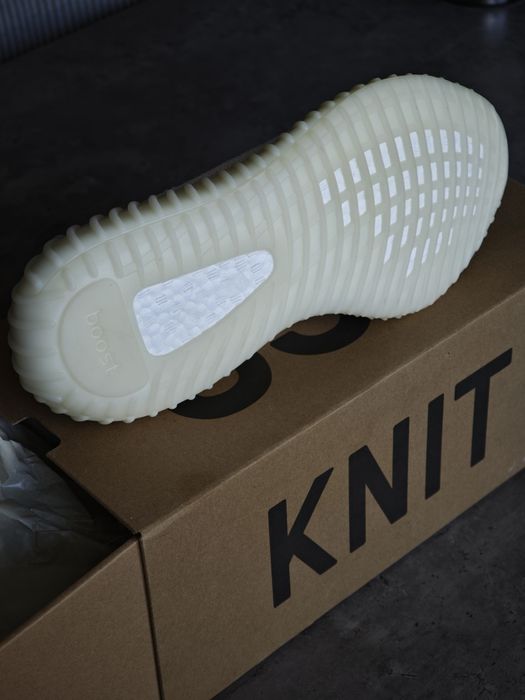 Yeezy 350 V2 CMPCT