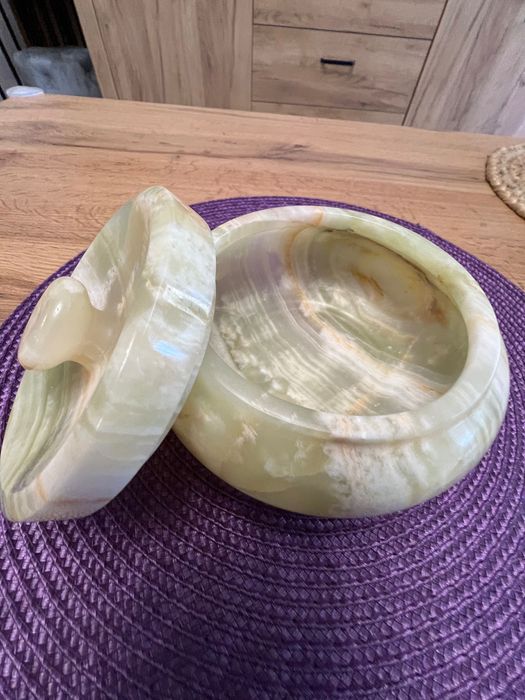 Кутия за бижута от оникс