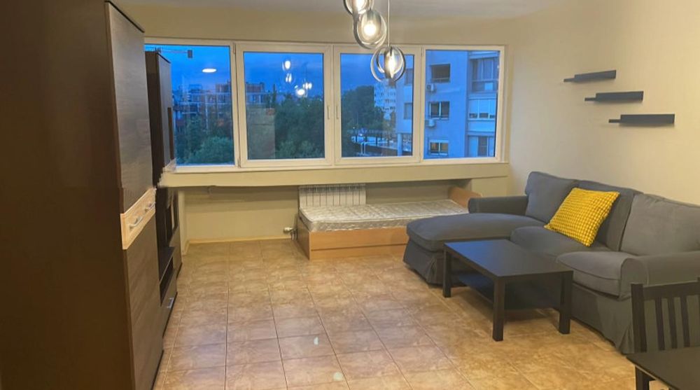 Дава се под наем Двустаен апартамент в София, Студентски град - 66 кв.м за 650 € - Снимка #1