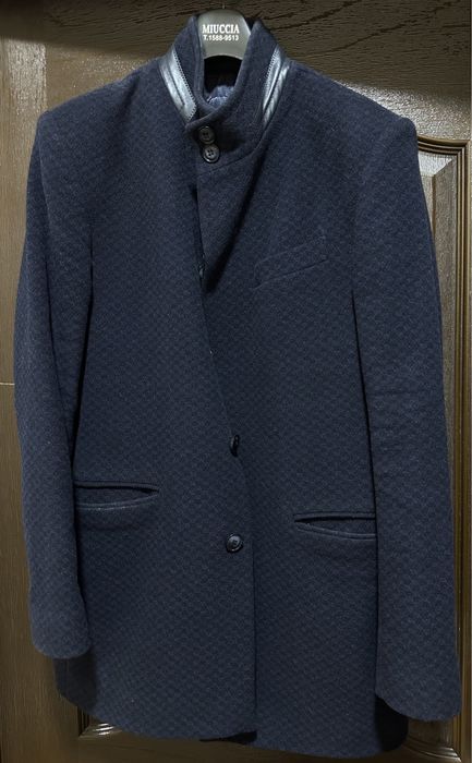 Мужское пальто в хорошем состоянии