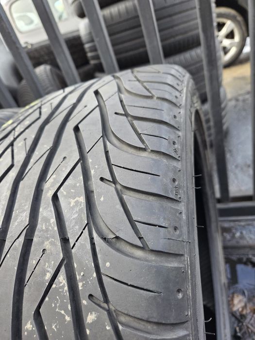 Anvelope vara 255 40 20