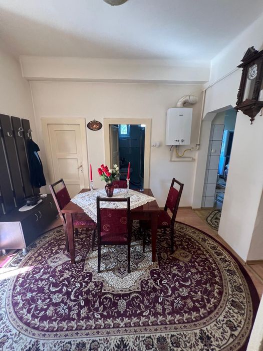 Apartament la vila , Gura Campului