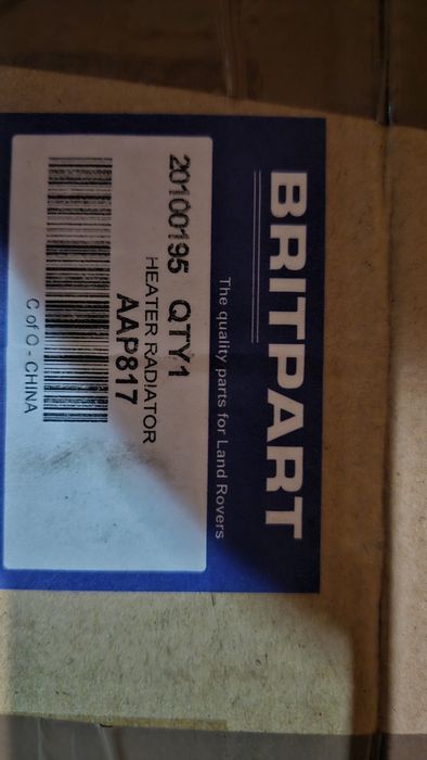 Радиатор за отоплението / топлообменник Land Rover Defender AAP817