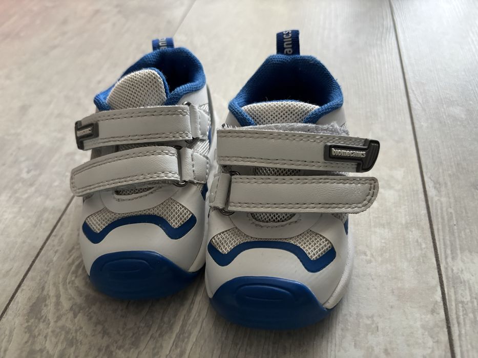 обувки за прохождане Biomecanics