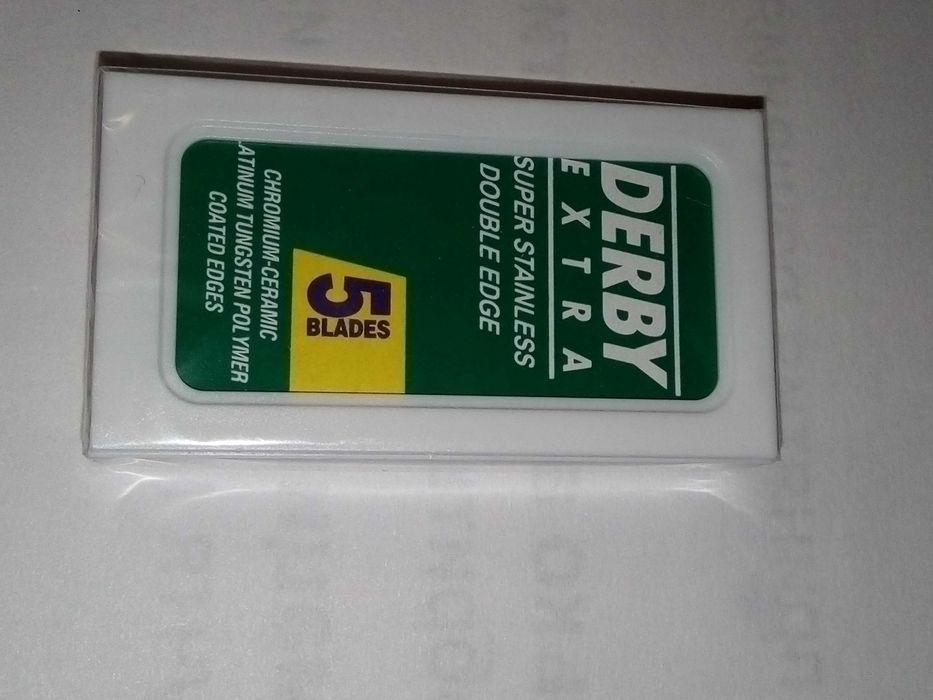 Лезвия для бритья.