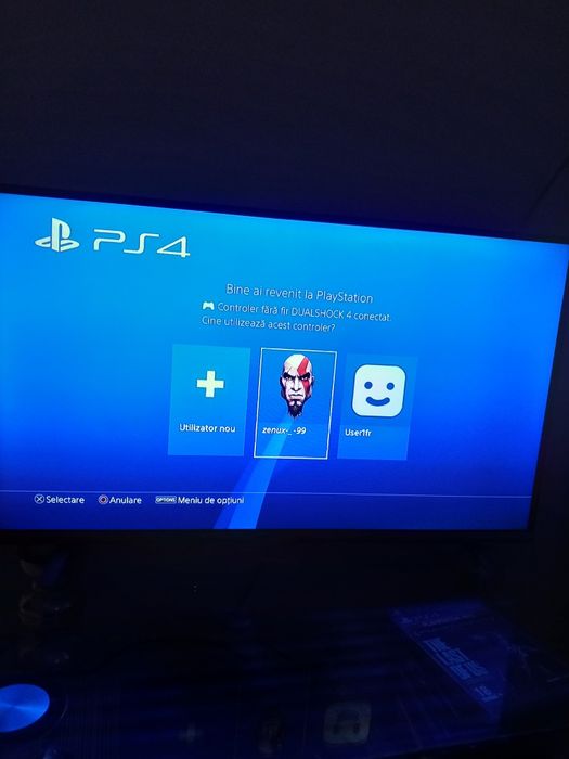 Playstation 4  tot ce se vede în poza