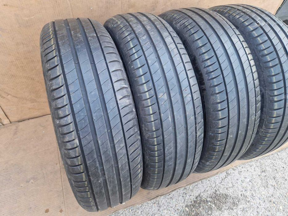 4 Michelin R17 215/65 Летни гуми  DOT1219