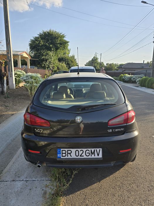 Alfa Romeo 147 2005 benzină, 900 € — imagine 3