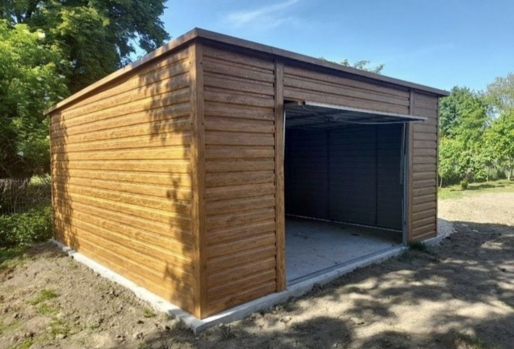 Vindem garaje auto,magazii,case din panouri sandwich etc.