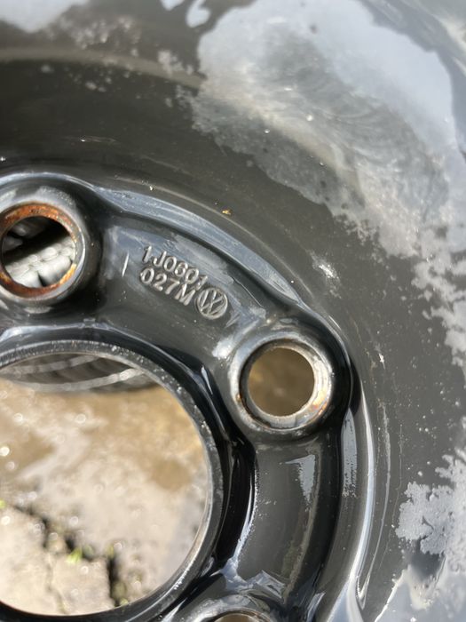 Джанта,патерица,бандажна гума VW 5x100 18
