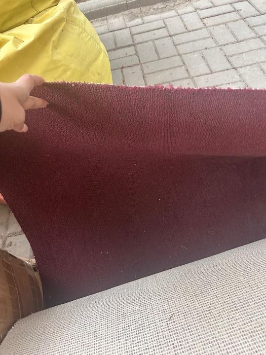 Ковролин красный