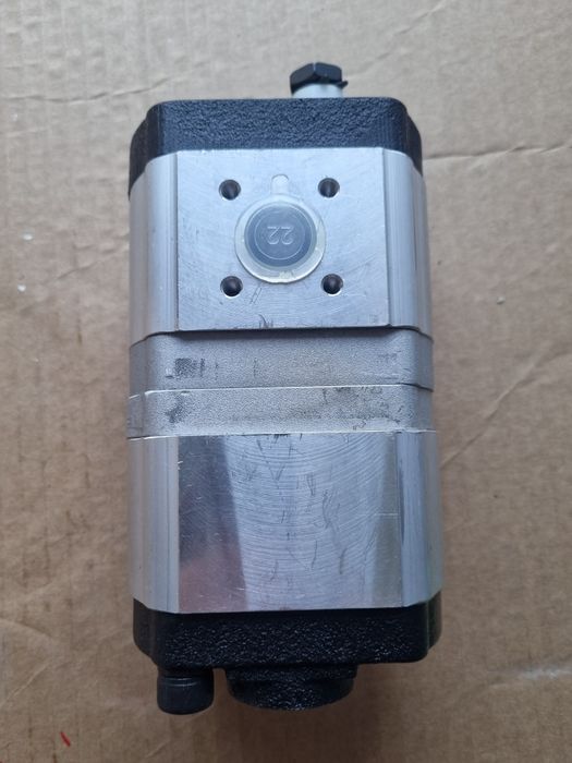 Pompa hidraulica dubla Case International