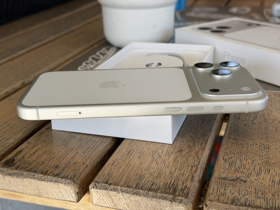 iPhone 17 PRO MAX Silver 256GB Neverlocked•10/10•Garantie 2028 + Factura