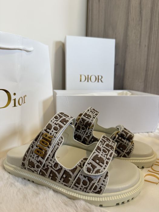 Дамски чехли Dior