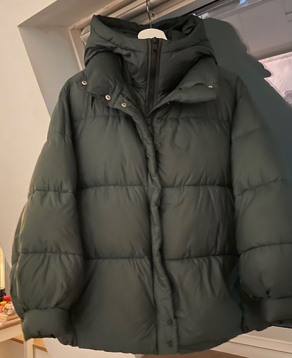 Дамско яке Mango;