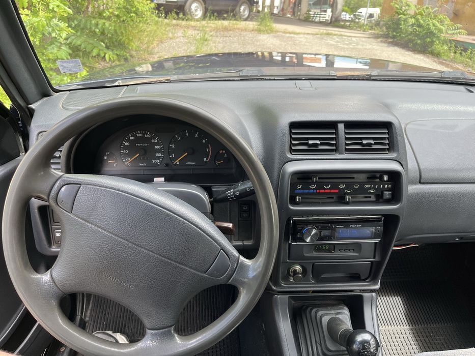 Suzuki Vitara 2.0 V6 климатик , теглич , бързи и бавни