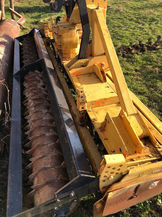 Grapă rotativă 4 m Falc Magnum