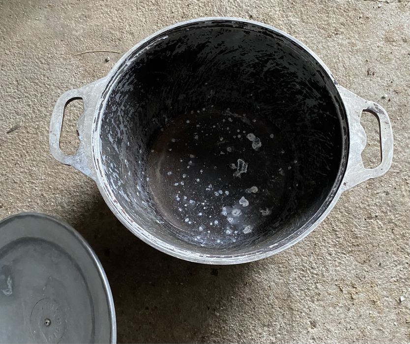 Продам казан 5 л .