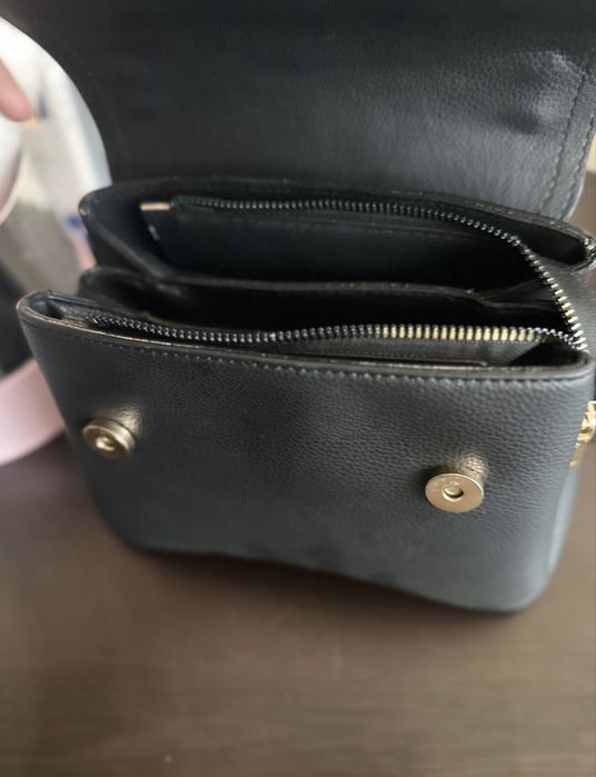 Guess женска малка чанта