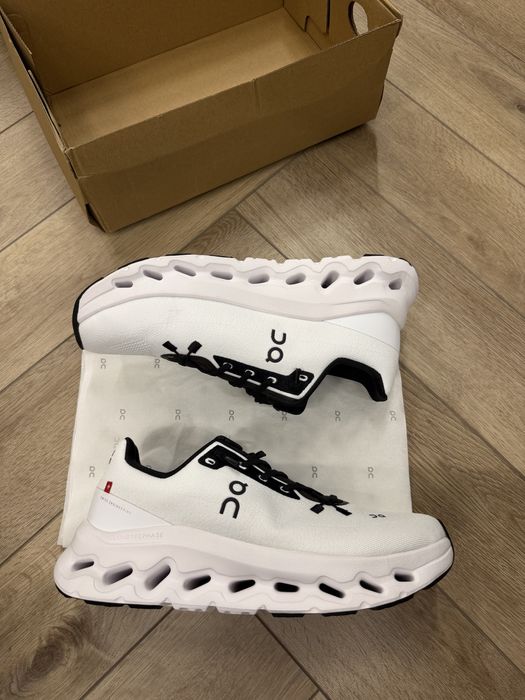 Кроссовки on cloud running