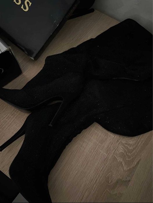 Cizme cu pietricele - Marimea 37