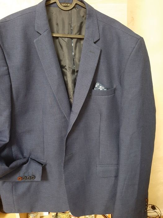 Vând sacou mărime mare