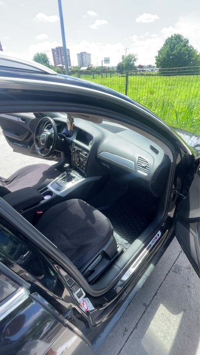 AUDI A4 2011 — imagine 2