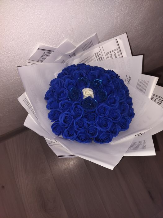 Flori săpun și satin