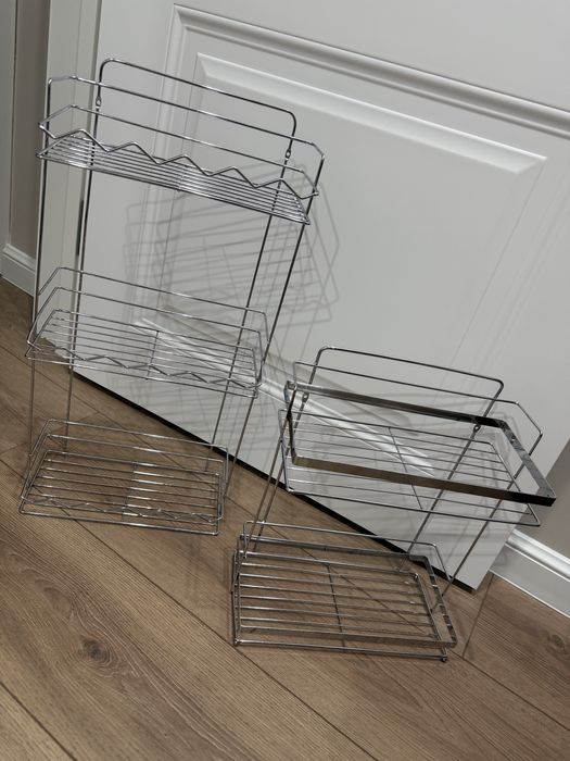 Продам металлические подвесные полки