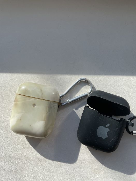 Продам кейс от Airpods 2
