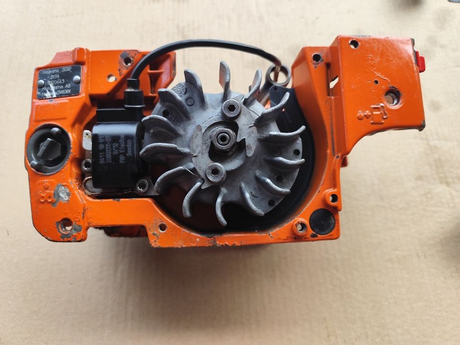 Husqvarna 262 xp piese originale,  Drujba Sthil electrică ca nouă