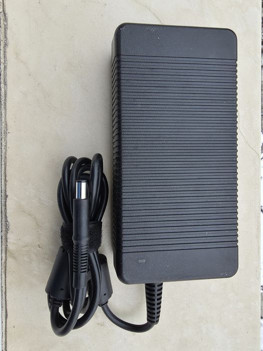 Alimentator HP 19,5V 11,8A 230W mufa 7,4mm