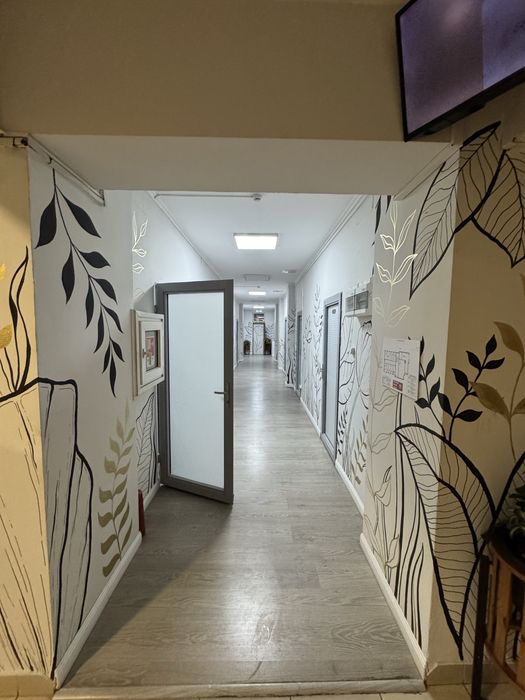 Сдаются помещения под кабинеты ; склады и тд.