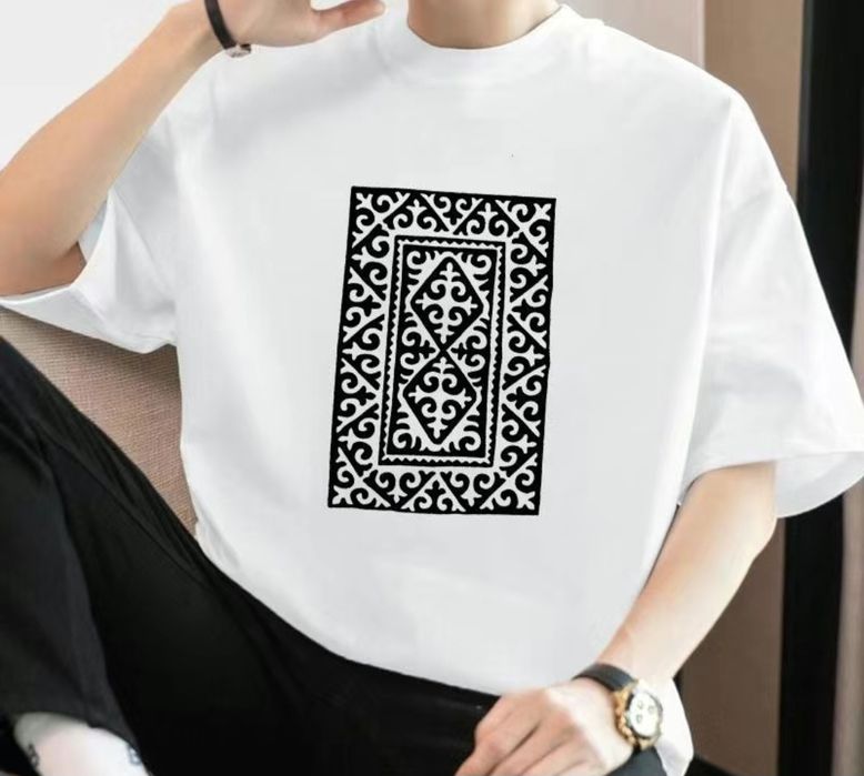 Футболки новые есть размеры.