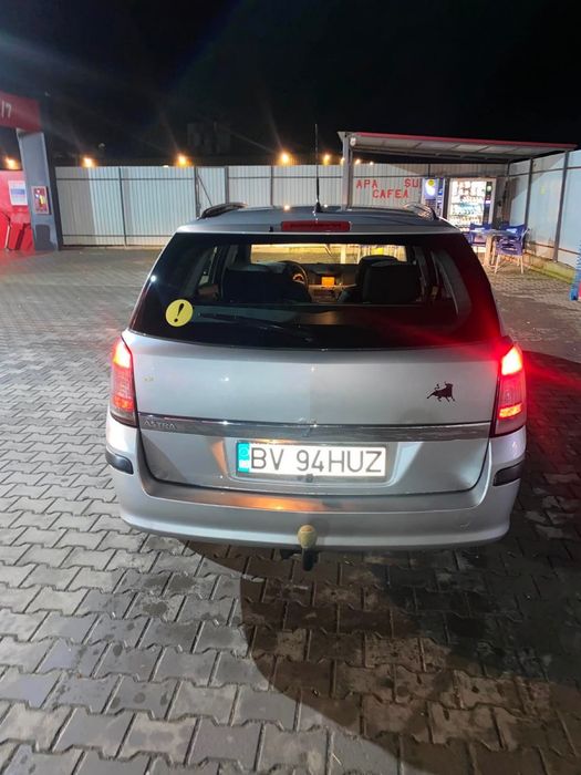 Vând opel astra H 1.9