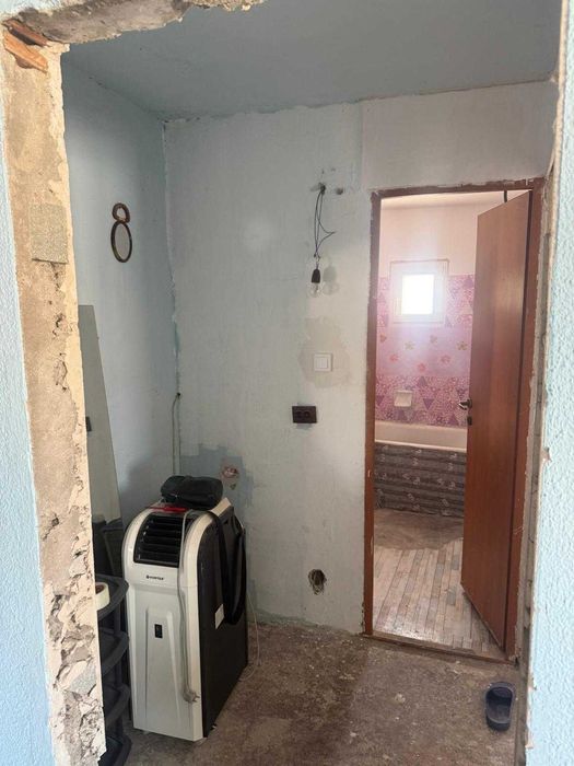Vând apartament 3 camere, decomandat, Slatina, zona Zahana