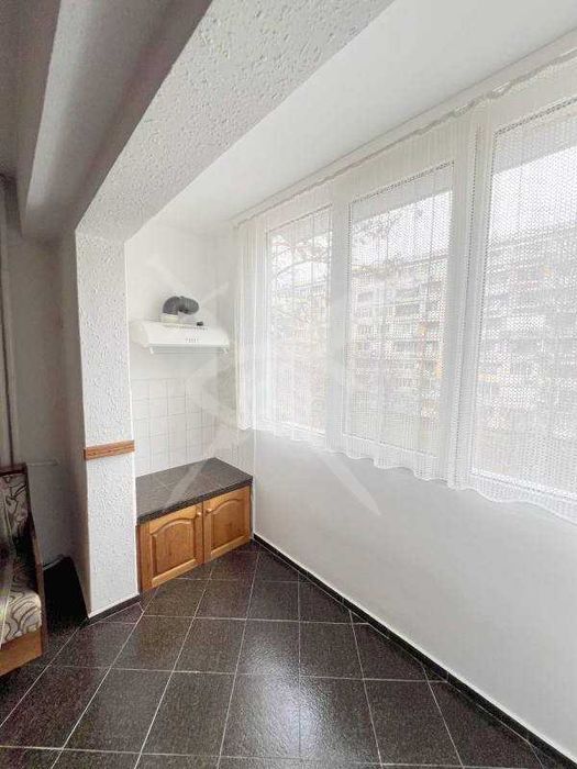 Продава се Тристаен апартамент в Бургас, Славейков - 63 кв.м за 1699 €/кв.м - Снимка #3