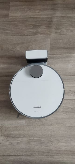 Продается робот пылесос!!
