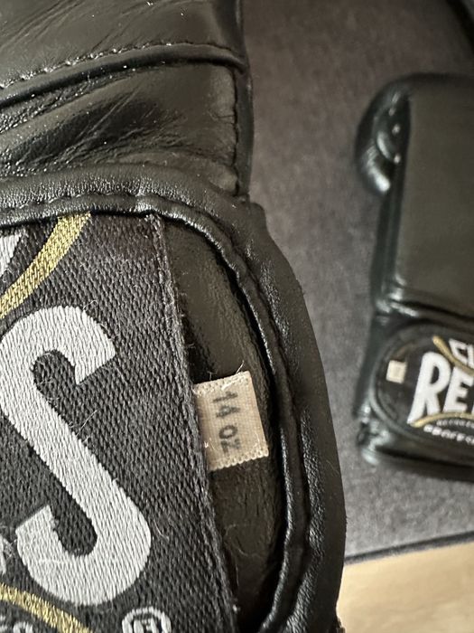 Reyes Cleto професионални боксови ръкавици