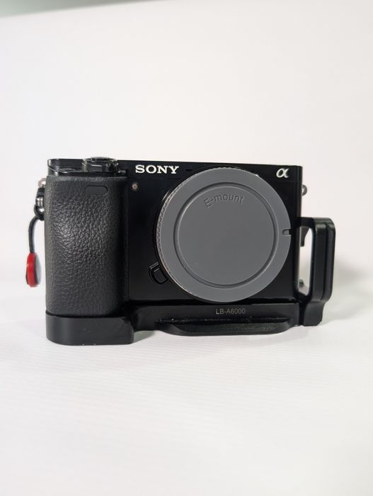 Sony a6000+ obiectiv kit 16-50mm, 5 baterii