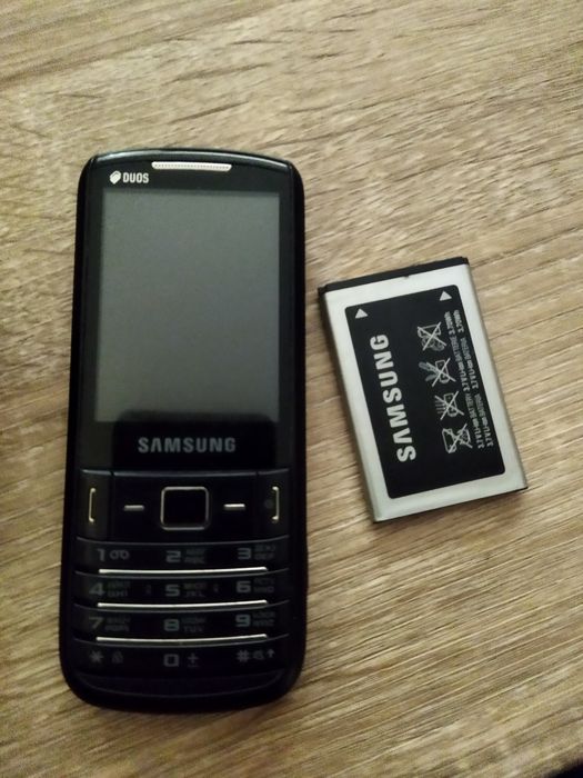 Продам телефон Самсунг