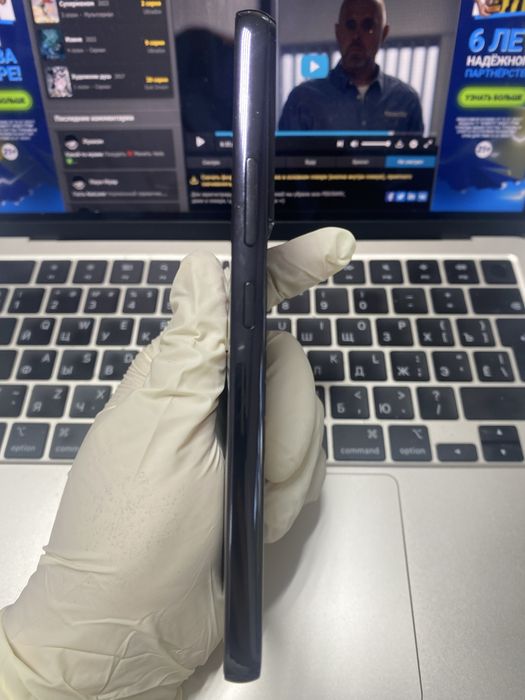 Продам Samsung Galaxy S22