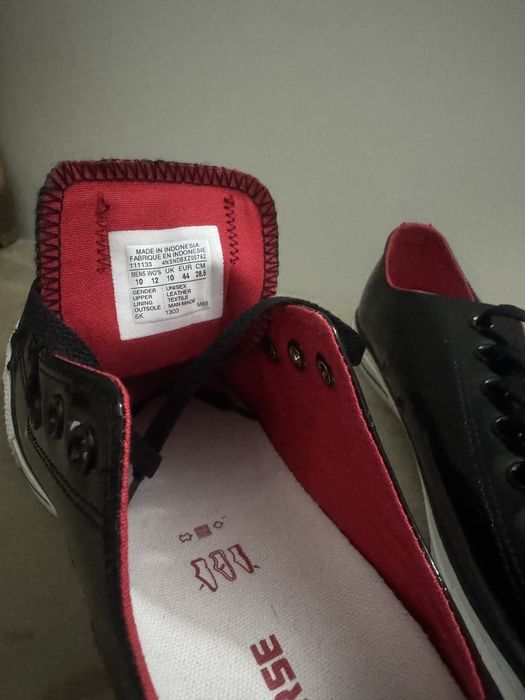 Tenisi Converse piele lacuita