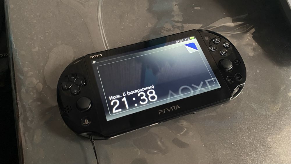 Playstation Vita в отличном состояний
