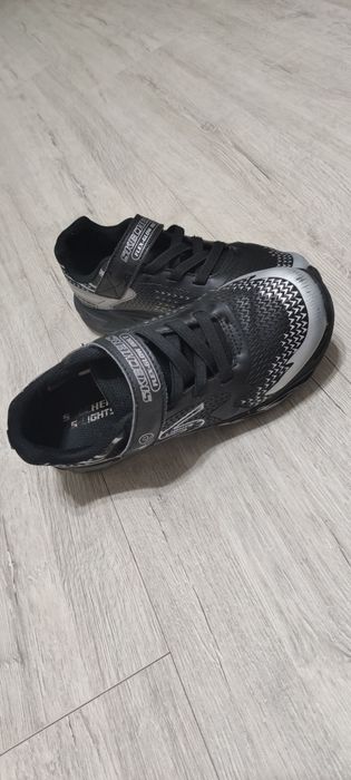 Детские кроссовки SKECHERS  34размер